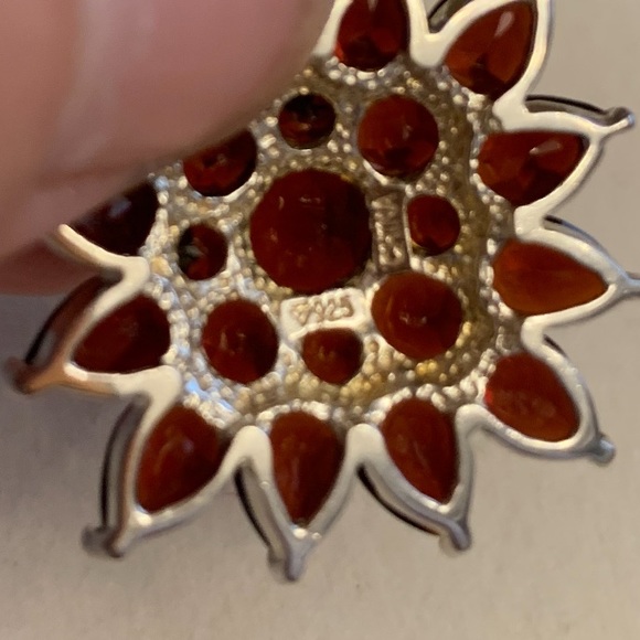 Rich Dark Garnet Flower Pendant - Picture 4 of 11